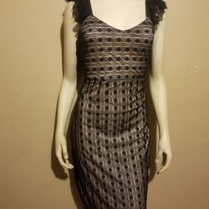 Womens lace dress sleeveless  Size XL
